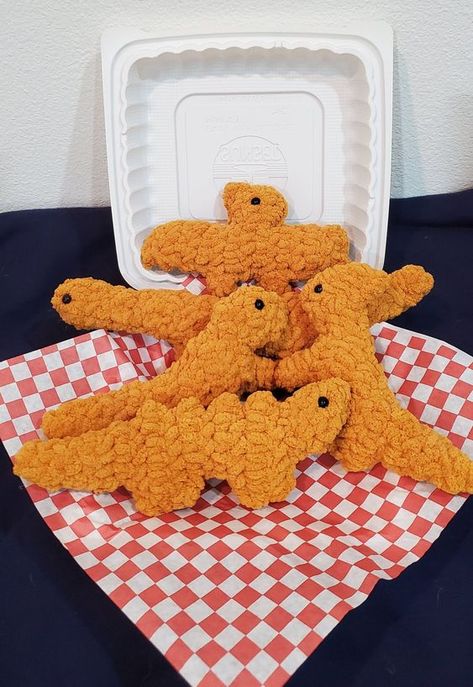 Crochet Dinosaur Nuggets Сrochet toys patterns #crochettoyspatterns #crochet #crochettoy #crochettoys 1.32 Easy Crochet Toys, Dinosaur Nuggets, Dino Nuggies, Crochet Dino, Diy Crochet Toys, Giraffe Toy, Crochet Lion, Bernat Blanket, Crochet Cushion Cover