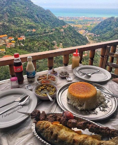 Lunch with a spectacular view in Ramsar, Mazandaran, Iran | Photo by Fatemeh Bostak Gilan Iran, Iran Tourism, Iran Food, Iranian Cuisine, Visit Iran, Iran Culture, Persian Cuisine, Iranian Food, Iran Travel