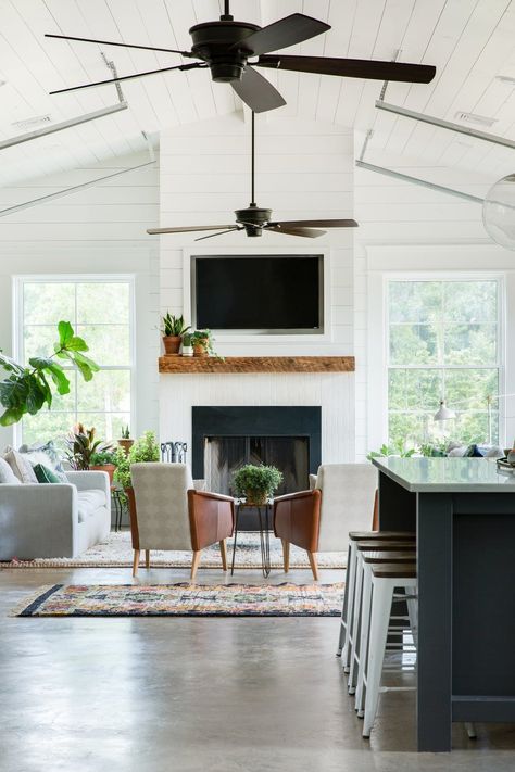 Fan Kitchen, Open Concept Home, Modern Farmhouse Home, Flat Screen Tv, Light Ideas, Kitchen Ceiling, Modern Farmhouse Living Room, Light Kitchen, Living Room Ceiling