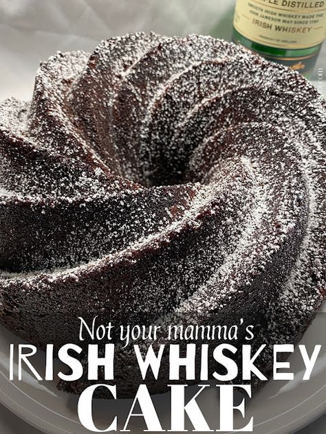 Olla-Podrida: Irish Whiskey Cake Irish Whiskey Cake, Whiskey Cake Recipe, Irish Dessert Recipes, Cake Recipe From Scratch, Whiskey Chocolate, Irish Desserts, Irish Cooking, Irish Dishes, Whiskey Cake