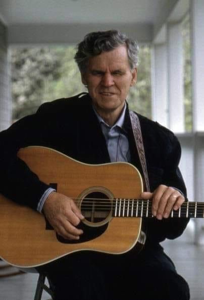 Antique Violin, Doc Watson, Billy Strings, Bluegrass Music, Aesthetic Photos, Old Pictures, Aesthetic Photo, Guitarist, Violin