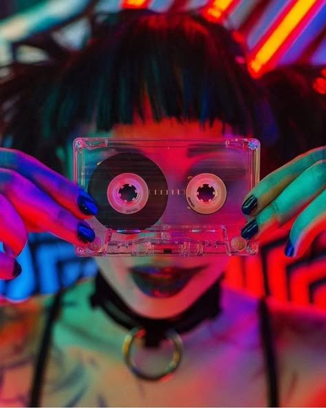 Neon Photography, Photographie Portrait Inspiration, Arte Cyberpunk, Poses References, Cyberpunk Art, Creative Portraits, Photo Reference, Photography Inspo, Art Reference Photos