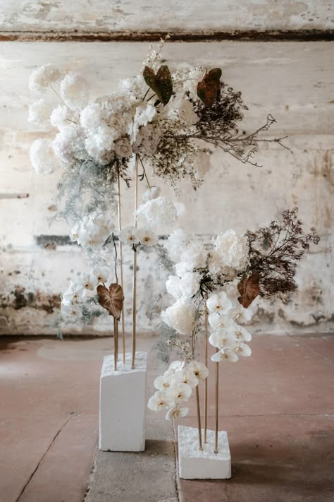 Standing Flower, Flower Installation, Table Scape, The Lane, Deco Floral, Event Inspiration, Wedding Floral, Photo Backdrop, On The Floor