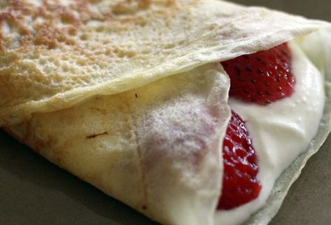 Dessert Crepe Filling with Sweet Ricotta Cream and Strawberries Crepes With Strawberries, Ricotta Crepes, Strawberry And Cream Cheese, Filled Crepes, Chef Skills, Sweet Ricotta, Dessert Crepes, Ricotta Cream, Cream And Strawberries