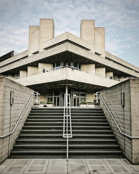 Brutalist Architecture Facade, London Travel Photography, Brutalist Architecture Illustration, Brutalist Skyscraper, Brutalist Architecture London, Experiential Art, Brutalist Architecture Eastern Europe, Brutalist Buildings, Brutalism Architecture