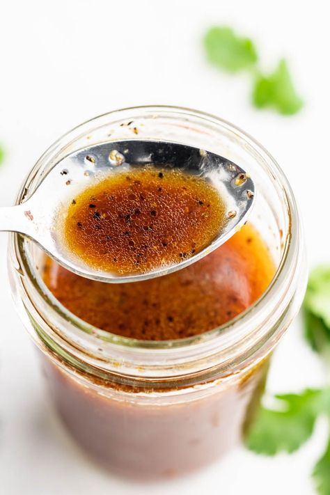 Asian Sesame Vinaigrette Asian Dressing Recipe, Soy Salad Dressing, Flavorful Salads, Asian Sesame Dressing, Sesame Salad Dressing, Sesame Vinaigrette, Asian Salad Dressing, Asian Dressing, Delicious Salad Dressings