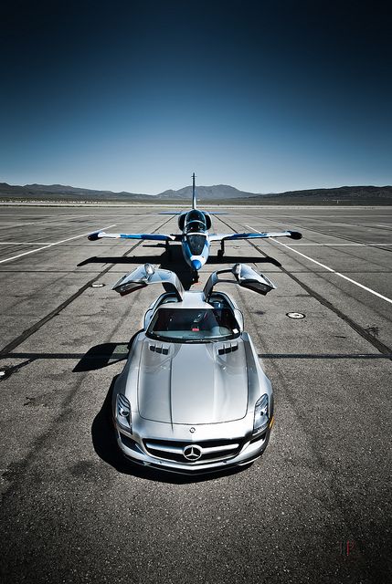 SLS & JET Mercedes Benz Sls Amg, Beach Cruisers, مرسيدس بنز, Mercedes Benz Sls, Sls Amg, Mercedes Sls, Luxury Boat, Mercedes Benz Cars, Benz Car