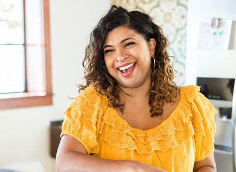 Aarti Sequeira Shares Her Favorite Recipes Aarti Sequeira, Grocery Games, Cutthroat Kitchen, Food Network Star, Recipe Journal, Persian Cucumber, Recipe Template, Boneless Skinless Chicken Thighs, Food History