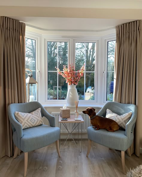 Sitting Room Ideas With Bay Window, Living Room With Curved Windows, Table In Front Of Bay Window, Bay Window Sitting Area Bedroom, Accent Chairs In Bay Window, Curved Window Living Room Ideas, Living Room With A Bay Window, Bay Window Ideas Living Room Home Decor, Bow Window Curtains Living Room