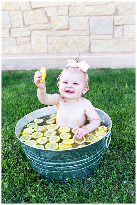 Lemon First Birthday Photos, Caroline Birthday, Kids Lemonade, Pink Lemonade Party, Month Photos, Lemonade Party, Hanging Stars, Outdoor Family Photos, Exposure Photography