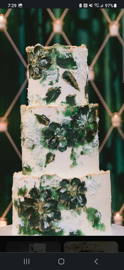 Dark Green Quinceanera Theme Cake, Emerald And Silver Quinceanera Theme, Dark Green Quinceanera Cake, Quinceañera Cake Ideas Emerald Green, Emerald Quince Cake, Wedding Cake Dark Green, Emerald Green Quince Cake, Enchanted Forest Theme Cake, Forest Green Wedding Cake