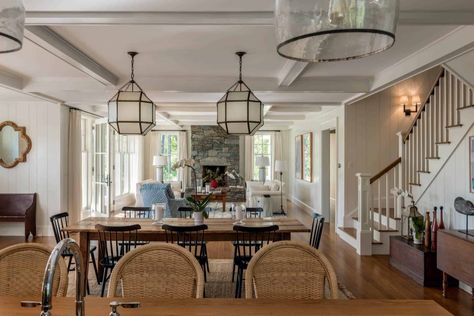 Tour this charming Maine cottage designed for a multi-generational family Maine Cottage Interiors, Retirement Cottage, Seaside Homes, Eastern White Cedar, Villa Ideas, Hampshire House, Stone Porches, Cottage Images, Cottage Interior Design