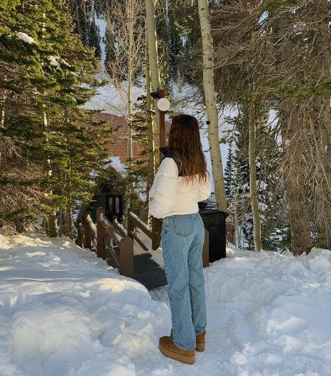 here’s to hoping for a white Christmas ❄️✨🎄 | Instagram Naomi Westfield, Utah Christmas, Natalie Downey, Christmas Instagram, A White Christmas, Ski Trip, 50 States, Farm Life, White Christmas