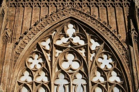 Gothic Architecture Characteristics, Gothic Architecture Aesthetic, Gothic Exterior, Gothic Style Architecture, Florence Cathedral, Milan Cathedral, Gothic Pattern, Romanesque Architecture, Gothic Cathedrals