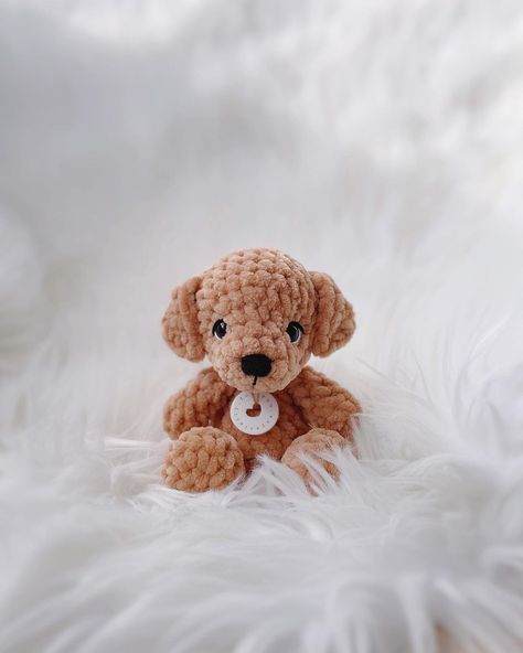 Jenny Deng | A puppy army🐶 I’m so addicted to these lil faces😍 Which one is your fav? Pattern：by me @jennyloopydo (link in my bio) Material: premier… | Instagram Cute Bunny Crochet Pattern, Puppy Crochet, Crochet Poodle, Crochet Puppy, Honey Bunny, Fun Crochet Projects, Crochet Dog, Crochet Toys Patterns, Cute Bunny