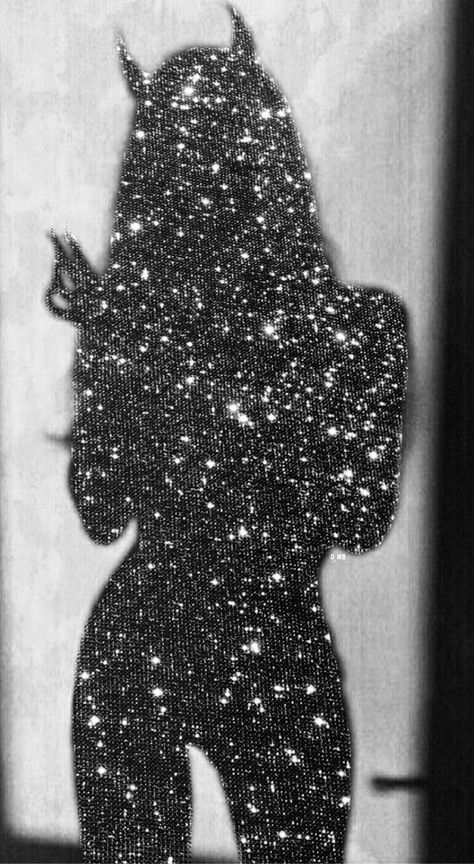 Arte Glitter, Collage Des Photos, Glitter Photography, Collage Mural, Wallpaper Macbook, Wallpaper Estetika, Black And White Photo Wall, Boujee Aesthetic, Black And White Picture Wall