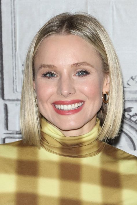 Kristen Bell Bob Haircut, Kristen Bell Haircut, Kristen Bell Hair Short, Kristin Bell Hair, New Shag Haircut, Haircut With Wispy Bangs, Shag Haircut With Bangs, A Shag Haircut, Fresh Haircut