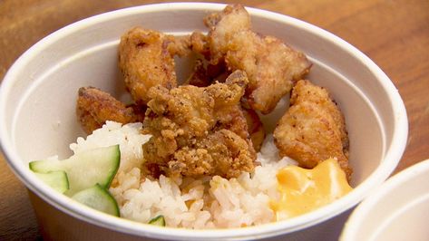 Karaage Chicken Bowl Karaage Chicken, Australia Recipes, Szechuan Chicken, Masterchef Recipes, Julienned Carrots, Masterchef Australia, Chinese Cooking Wine, Chicken Bowl, Sushi Rice