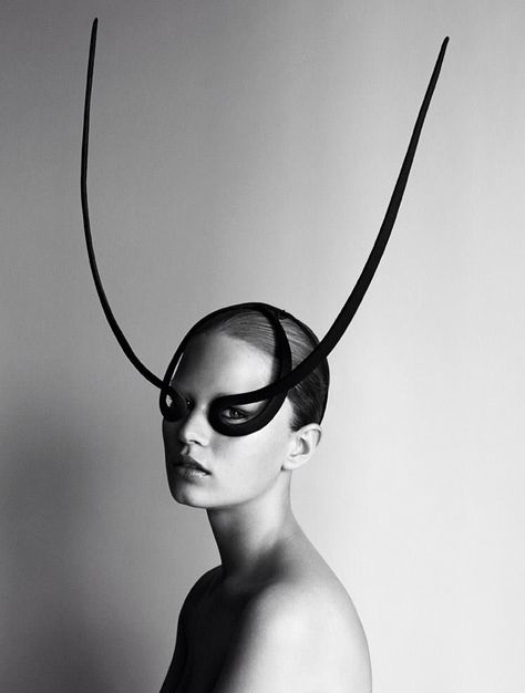 Anna Ewers for Interview Magazine by Patrick Demarchelier Anna Ewers, Philip Treacy, Patrick Demarchelier, Photographie Portrait Inspiration, Tim Walker, Gareth Pugh, Steven Meisel, Christy Turlington, Foto Art