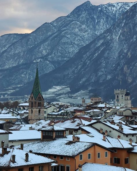 Northern Italy In Winter, Italy Snow Aesthetic, Italy Mountains Winter, Dolomites Italy Skiing, Cortina D'ampezzo Winter, Trento Italy, Italy Winter, Mount Everest, First Time