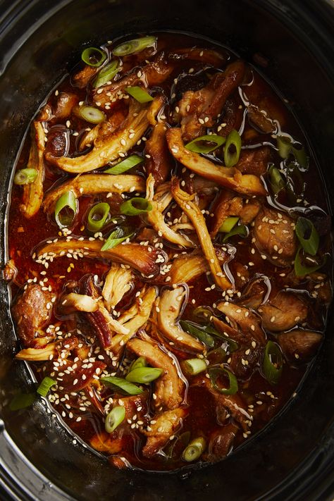 Slow Cooker Honey Sesame Chicken Chinese Chicken Recipes Crockpot, Slow Cook Chicken Breast, Crockpot Asian Chicken, Crock Chicken, Damn Delicious Recipes, Food Planning, Slow Cooker Chicken Thighs, Delicious Meal Prep, Honey Sesame Chicken