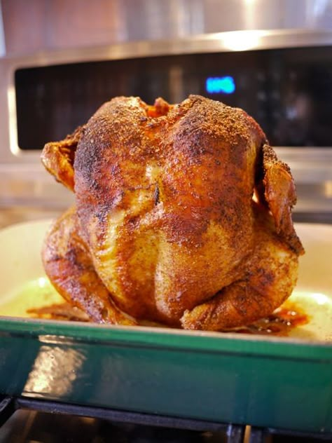 Beer can chicken. ( I use soda pop instead ) This is the BEST chicken ever! It is moist and all of the fat runs into the pan. Best Chicken Ever, Chicken Roaster, Can Chicken, Beer Can Chicken, Homemade Spices, Canned Chicken, Roast Chicken, Roasted Chicken, Rotisserie Chicken