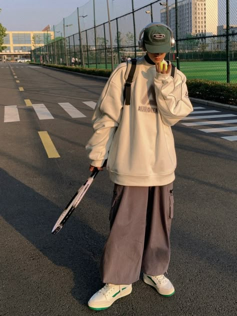 Oversized Outfit Men, Headphones Outfit, Outfit Cowo, Oversized Sweatshirt Outfit, Headphone Outfit, Girly Style Outfits, Easy Photography Ideas, Oversized Clothes, Oversized Outfit