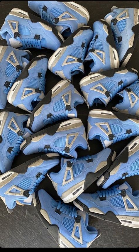 Jordan 4s Jordan 4 Bleu, Air Jordan 4 White Oreo, Shoes Baddie, Jordan 4 White Oreo, Jordan 4 University Blue, Sneaker Aesthetic, Jordan Shoes Wallpaper, Christmas Big Sale, Sneaker Closet