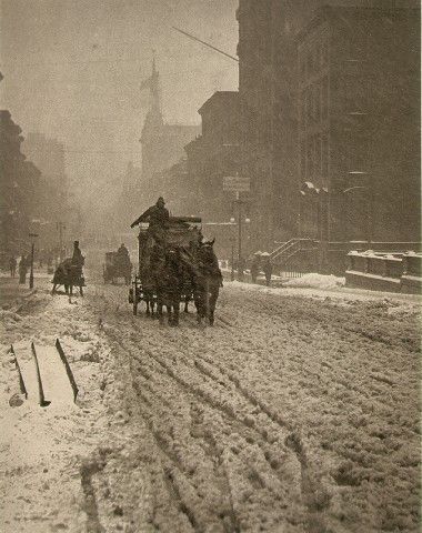 "Winter – Fifth Avenue" (1893) by Alfred Stieglitz Photography Snow, Edward Steichen, Nyc History, New York Architecture, Flatiron Building, Alfred Stieglitz, Architecture Images, History Of Photography, New York Art