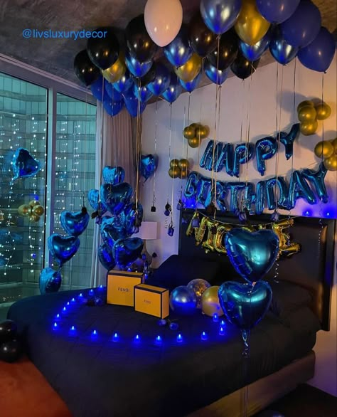 Decorate Bf Room For Birthday, Decorated Hotel Room For Boyfriend Birthday, Decorate Boyfriends Room For Birthday, 21st Birthday Ideas For Him, Decorated Room For Boyfriend Birthday, Decorated Hotel Room For Boyfriend, Birthday Set Up Ideas, Happy Birthday Decoration Ideas, Easy Birthday Decorations