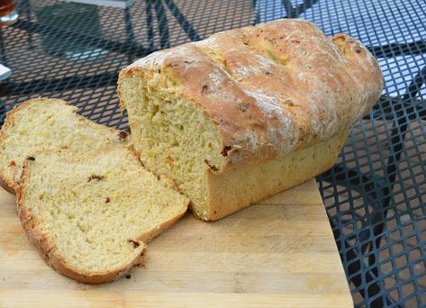 Semolina Tomato Zucchini Yeast Bread | Seed to Pantry Harvest Bread, Tomato Bread, Bread Makers, Bread Alternatives, No Rise Bread, Homemade Crackers, Yeast Bread, Soda Bread, Zucchini Bread