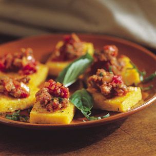 Polenta Crostini with Sausage Topping -- my 4yo will beg for polenta! :) Polenta Appetizer, Grilled Polenta, Small Bites, Sand Dollar, Polenta, Williams Sonoma, Bite Size, Yummy Dinners, Finger Foods