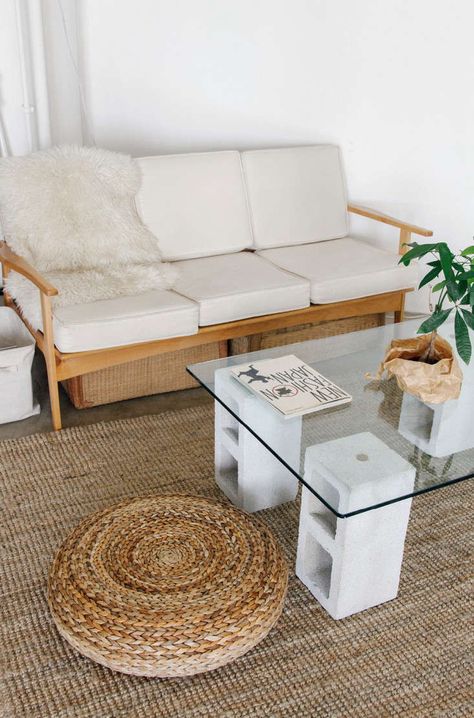 Cinder Block Furniture, Trendy Coffee Table, Concrete Coffee Table, Simple Coffee Table, Diy Holz, Diy Coffee Table, Elegant Furniture, Household Furniture, Glass Coffee Table