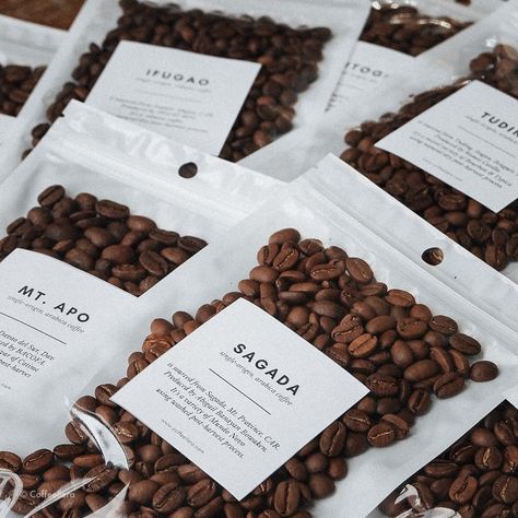 coffee sampler pack Coffee Package Photography, Coffee Packaging Photography, Coffee Bags Photography, Coffee Sachet Photography, Canned Coffee, Biodegradable Coffee Packaging, Cafe Photography, Coffee Pack, Coffee Samples