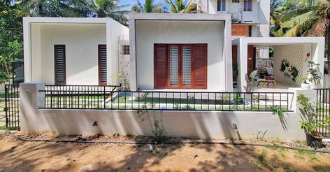 Small Kerala House, House Elevation Kerala, Small House Kerala, House Design Kerala Style, House Plan And Elevation, House Plan Kerala, Small House Design Kerala, Bedroom Minimal, Elevation Ideas