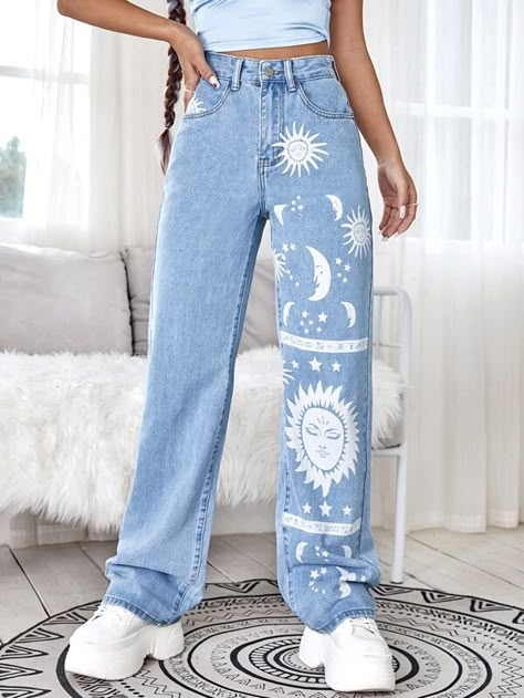 Jeans Design Ideas, Moon Jeans, New Jeans Trend, Custom Jeans Diy, Pattern Jeans, Cool Jeans, Painted Clothes Diy, Diy Jeans, Art Jeans