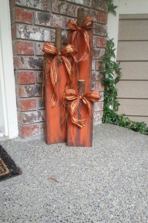 2x6, paint, ribbon, raffia, a branch, and hot glue. Perfect fall front porch diy decor. Slice Ideas, Pallet Halloween, Fall Wood Crafts, Feeling Blessed, Halloween Front Porch Decor, Diy Front Porch, Halloween Front Porch, Fall Decor Ideas, Fall Deco