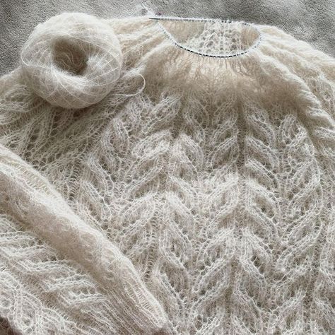 lace knits (@dentelletricot) • Photos et vidéos Instagram Lace Up Sweater, Lace Sweater Knitting Pattern, Lace Stitches Knitting, Lace Knitting Sweater, Folk Knitting, Lace Sweater Pattern, Lace Knit Sweater, Lace Knitwear, Knitting Hacks