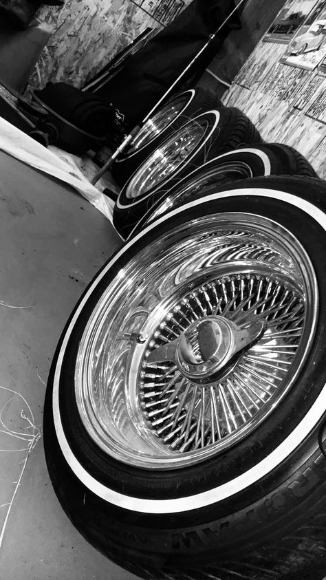 Lowrider Wheels, Chicano Art Style, Chicana Aesthetic, Chica Chola, Wire Wheels, Cholo Art, Chicano Style, Chicano Drawings, Tires For Sale