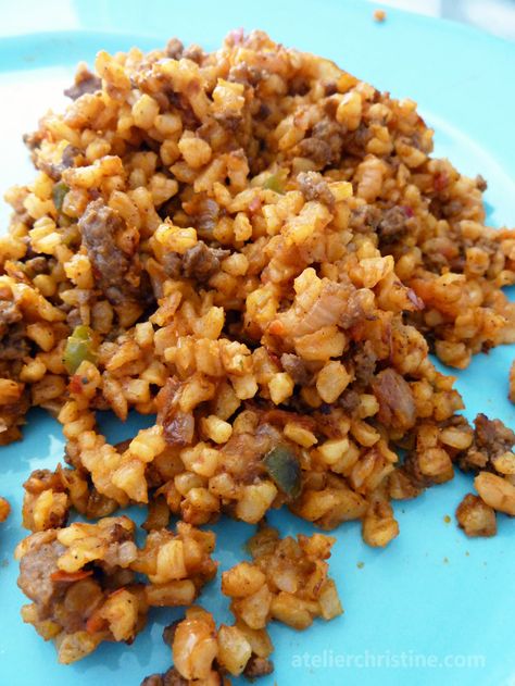 Bulgur Wheat Pilaf with Meat and Vegetables | A Traditional Armenian One-Dish Meal #recipe #wholegrain Burghul Recipes, Lamb Broth, Bulgur Recipes, Mediterranean Table, Armenian Food, Bulgar Wheat, Bulgur Wheat, Pilaf Recipes, Bulgur Salad