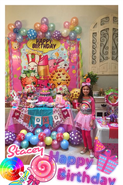 Shopkin’s Birthday Party Diy Shopkins Birthday Ideas, Shopkins Birthday Party Decoration, Shopkins Invitations, Candyland Party Theme, Elena Birthday Party, Shopkins Cutie Cars, Shopkins Bday, Candy Theme Birthday Party, Shopkins Birthday Party