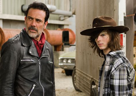 the-walking-dead-episode-707-carl-riggs-2-935 Negan And Carl, Carl The Walking Dead, Walking Dead Wallpaper, Negan Walking Dead, Walking Dead Tv Series, Dean Morgan, Walking Dead Cast, The Walking Dead Tv, Chandler Riggs