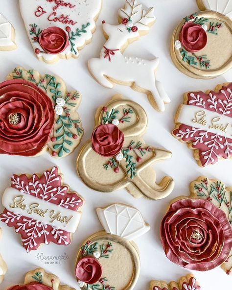 947 Likes, 70 Comments - Hanamade Cookies (@hanamade.cookies) on Instagram: “Wedding shower, but make it Christmas ❄️🌹 . . . . . . . . . . . . . . #christmascookies…” Holiday Engagement Party, Christmas Engagement Party, Berry Cookies, Wedding Shower Cookies, Christmas Sugar Cookies Decorated, Christmas Bridal Showers, Engagement Cookies, Wedding Food Drink, Wedding Shower Themes