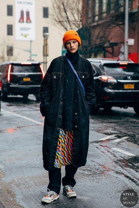 New York FW 2019 Street Style: Sara Blomqvist - STYLE DU MONDE | Street Style Street Fashion Photos Sara Blomqvist Sara Blomqvist, New York Winter Outfit, New York Winter, Reportage Photography, Street Look, Style Trends, Street Chic, Street Styles, New York Fashion Week