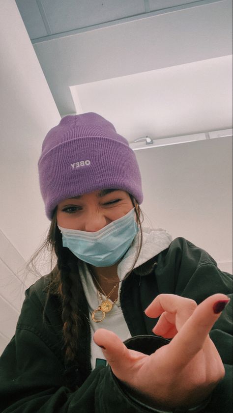 Purple Beanie Outfit, Purple Hat Outfit, Pigtail Beanie, Beanie Outfit Winter, Obey Beanie, Skater Beanie, Purple Beanie, Beanie Outfit, Purple Hats