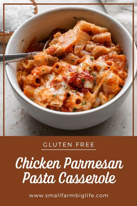 This easy recipe for gluten free chicken parmesan pasta casserole is a perfect weeknight meal. It's oven baked with gluten free penne pasta and marinara sauce. This gluten free pasta recipes is cheesy and delicious! Gluten Free Pasta Bake, Gluten Free Pasta Recipes, Gluten Free Chicken Parmesan, Gluten Free Baked Chicken, Chicken Penne Recipes, Chicken Parmesan Pasta Recipe, Cheese Pasta Bake, Cottage Cheese Pasta, Chicken Pasta Casserole