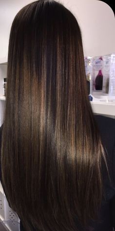 #HairGrowthTips #HairGrowth #HairGrowthTipsFaster #HairGrowthTipsForBlackWomen #HairGrowingTips #HairGloss #HairGoals #HairHighlights #HairHighlightsAndLowlights #HairHacks #HairHalfUpHalfDown #HairHighlightsForBlackHair #HairHighlightsForBrownHair #HairHealth #HairIdea Brown Hair Streaks, Brown Straight Hair, Cool Hair, Black Hair Balayage, Wine Hair, Brown Hair Looks, Brown Hair Inspo, Hair Inspiration Long, Hair Color Streaks