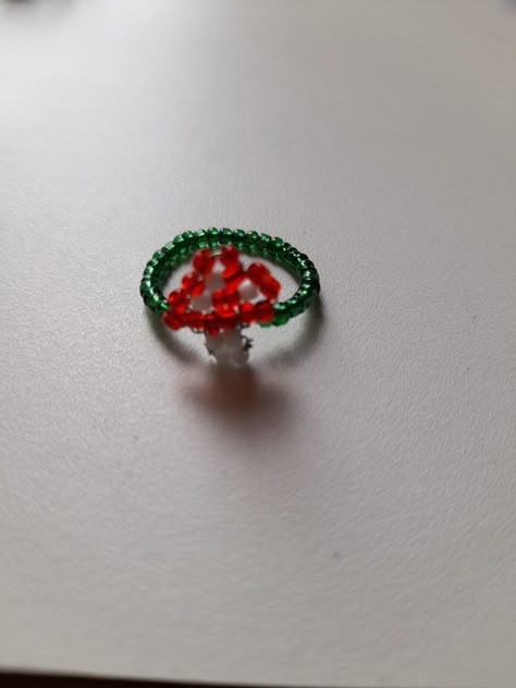 Mushroom Beaded Ring, Mushroom Seed Bead Ring, Beads Mushroom, Mushroom Bead Ring, Beaded Ring Aesthetic, Small Beaded Rings, Bead Mushroom, Seed Bead Mushroom Pattern, Mushroom Seed Bead