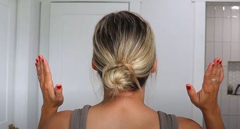 In this easy low bun tutorial, I’ll show you how to move away from a traditional bun by twisting your hair, wrapping it around itself, and securing it with a hair tie. In this step-by-step guide, I’ll share two easy methods for creating a chic low bun that looks much better. Straight Hair Low Bun, Easy Low Bun Medium Hair, Easy Low Bun Tutorial, Chic Low Bun, Low Bun Tutorial, Low Bun Tutorials, Easy Low Bun, Length Of Hair, Hair Wrapping