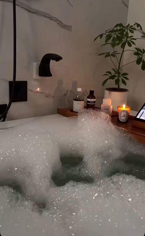 Aesthetic Bath, Bath Aesthetic, Evening Routine, Shower Routine, Relaxing Bath, Night Routine, Bubble Bath, Self Care Routine, Glow Up?